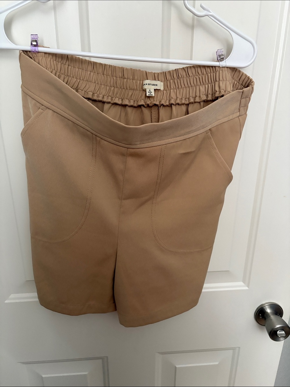 High-Rise Tan Pull-On MAX STUDIO Shorts with Front Pockets
